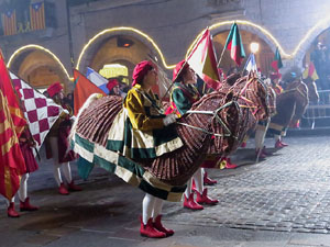 La Cavalcada de Reis 2020. Arribada del seguici a la pla&ccedil;a del Vi