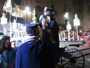 La Cavalcada de Reis 2020. Arribada del seguici a la pla&ccedil;a del Vi