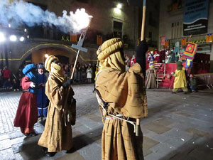 La Cavalcada de Reis 2020. Arribada del seguici a la pla&ccedil;a del Vi