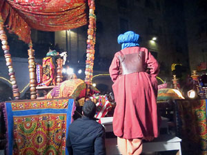 La Cavalcada de Reis 2020. Arribada del seguici a la pla&ccedil;a del Vi