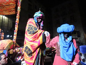 La Cavalcada de Reis 2020. Arribada del seguici a la pla&ccedil;a del Vi