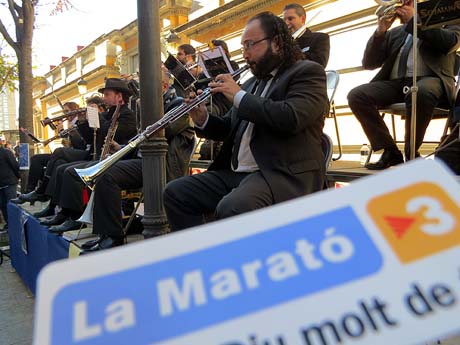 Nadal 2019. Audició de sardanes a la Rambla de la Llibertat amb la cobla Selvatana