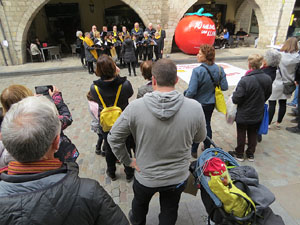 Activitats de la campanya 'Som 10 milions, som una llengua' a la pla&ccedil;a del Vi de Girona