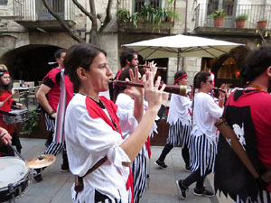 Carnestoltes 2020 a Girona. Disfresses i cercavila pels carrers del Barri Vell