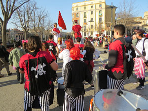 Carnestoltes 2020 a Girona. Disfresses i cercavila pels carrers del Barri Vell