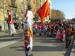 Carnestoltes 2020 a Girona. Disfresses i cercavila pels carrers del Barri Vell