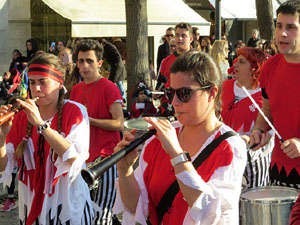 Carnestoltes 2020 a Girona. Disfresses i cercavila pels carrers del Barri Vell