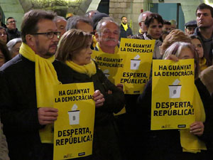 Concentraci&oacute; a la pla&ccedil;a del Vi per la independ&egrave;ncia i la llibertat dels presos pol&iacute;tics