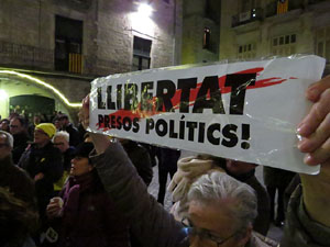 Concentraci&oacute; a la pla&ccedil;a del Vi per la independ&egrave;ncia i la llibertat dels presos pol&iacute;tics