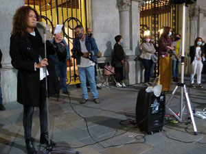 Concentraci&oacute; contra el 155 davant la subdelegaci&oacute; dels govern espanyol a la Gran Via de Jaume I