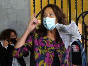 Concentraci&oacute; contra el 155 davant la subdelegaci&oacute; dels govern espanyol a la Gran Via de Jaume I