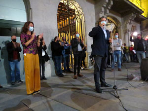 Concentraci&oacute; contra el 155 davant la subdelegaci&oacute; dels govern espanyol a la Gran Via de Jaume I