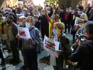 Concentraci&oacute; contra el 155 davant la subdelegaci&oacute; dels govern espanyol a la Gran Via de Jaume I