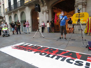 Concentraci&oacute; a la pla&ccedil;a del Vi per la independ&egrave;ncia i la llibertat dels presos pol&iacute;tics