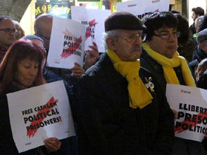 Concentraci&oacute; a la pla&ccedil;a del Vi per la independ&egrave;ncia i la llibertat dels presos pol&iacute;tics
