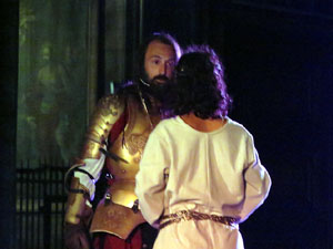 Representaci&oacute; de la Consueta de Sant Jordi cavaller a la nau g&ograve;tica de la Catedral