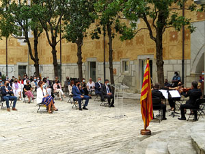 Diada Nacional 2020. Acte institucional al Pati de les Magn&ograve;lies, amb parlaments de Marta Madrenas, Miquel Noguer i Pere Vila