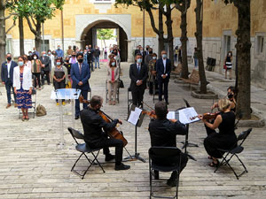 Diada Nacional 2020. Acte institucional al Pati de les Magn&ograve;lies, amb parlaments de Marta Madrenas, Miquel Noguer i Pere Vila