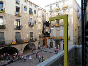 La Flama del Canig&oacute; 2020 a la pla&ccedil;a del Vi