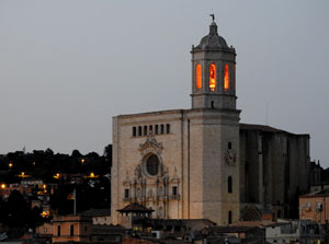 La Flama del Canig&oacute; 2020 a la pla&ccedil;a del Vi