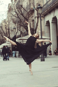 Festival ben&egrave;fic de dansa Girona en moviment 2020. Fotografies de Beto P&eacute;rez