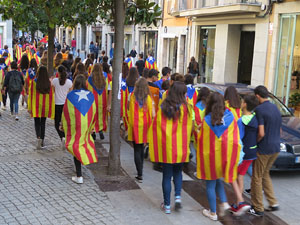 Globus al pont de les Peixateries Velles convocant a la votaci&oacute; de l'1-O