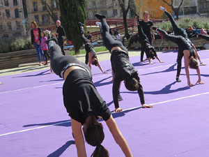 VIII Jornada de l'Esport Femen&iacute; 2020 a la pla&ccedil;a Salvador Espriu, la de Francesc Calvet i Rubalcaba, la pla&ccedil;a Catalunya i el riu Onyar