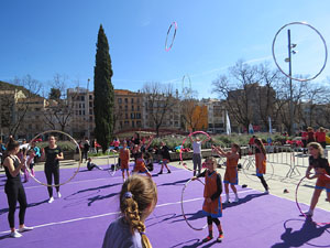 VIII Jornada de l'Esport Femen&iacute; 2020 a la pla&ccedil;a Salvador Espriu, la de Francesc Calvet i Rubalcaba, la pla&ccedil;a Catalunya i el riu Onyar