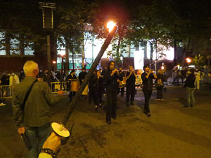 Concentraci&oacute; i encesa de torxes en commemoraci&oacute; del l'1-O del 2017