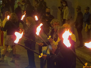 Concentraci&oacute; i encesa de torxes en commemoraci&oacute; del l'1-O del 2017