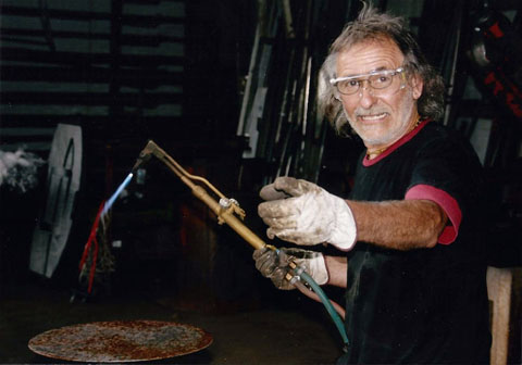 Max Var&eacute;s al seu taller de Girona. 2009