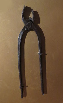 Tenalles emprades comunment pels ferrers i treballadors del metall. Segle XIX