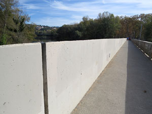 Ponts de Girona. La passera de Fontajau
