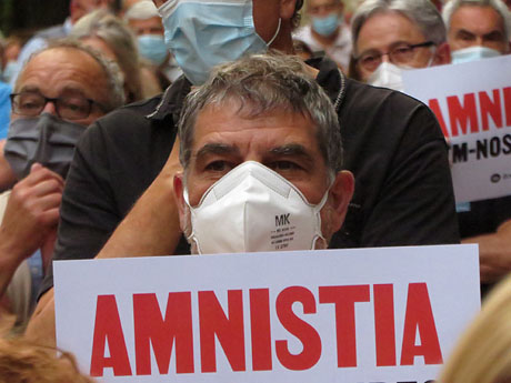 Concentraci&oacute; per la llibertat dels presos pol&iacute;tics a la pla&ccedil;a del Vi