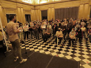 Concentraci&oacute; a la pla&ccedil;a del Vi per la independ&egrave;ncia i la llibertat dels presos pol&iacute;tics