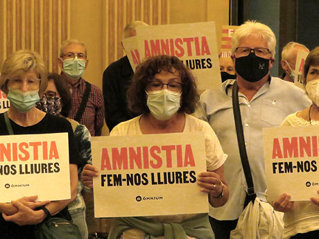 Concentraci&oacute; per la llibertat dels presos pol&iacute;tics a la pla&ccedil;a del Vi