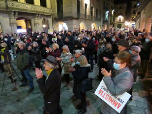 Concentraci&oacute; a la pla&ccedil;a del Vi per la independ&egrave;ncia i la llibertat dels presos pol&iacute;tics