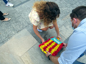 Diada Nacional 2021. Homenatge floral a Carles Rahola a la Rambla de la Llibertat