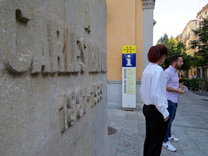 Diada Nacional 2021. Homenatge floral a Carles Rahola a la Rambla de la Llibertat