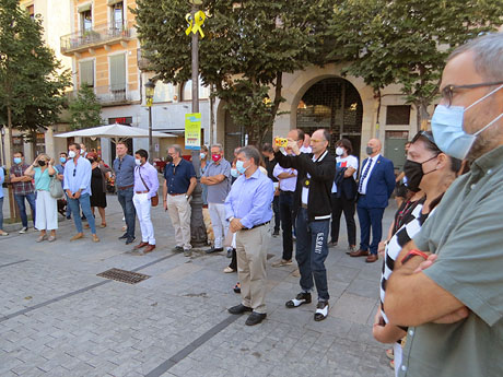 Homenatge floral a Carles Rahola a la Rambla de la Llibertat
