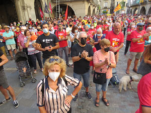 Diada Nacional 2021. Concentraci&oacute; a la pla&ccedil;a del Vi, lectura del manifest i cant de Els Segadors