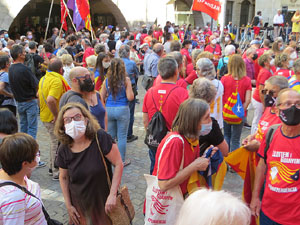 Diada Nacional 2021. Concentraci&oacute; a la pla&ccedil;a del Vi, lectura del manifest i cant de Els Segadors