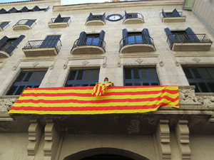 Diada Nacional 2021. Concentraci&oacute; a la pla&ccedil;a del Vi, lectura del manifest i cant de Els Segadors