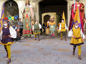 Fires de Sant Narcís 2021. Toc de rams. Cerimònia del canvi de rams de les gegantes