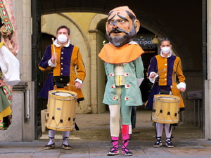 Fires de Sant Narcís 2021. Toc de rams. Cerimònia del canvi de rams de les gegantes