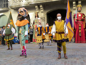 Fires de Sant Narcís 2021. Toc de rams. Cerimònia del canvi de rams de les gegantes