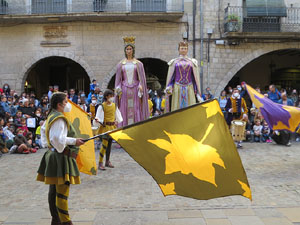 Fires de Sant Narcís 2021. Toc de rams. Cerimònia del canvi de rams de les gegantes