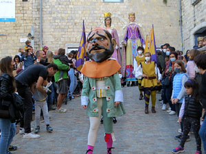 Fires de Sant Narc&iacute;s 2021. Toc de rams. Cerim&ograve;nia del canvi de rams de les gegantes