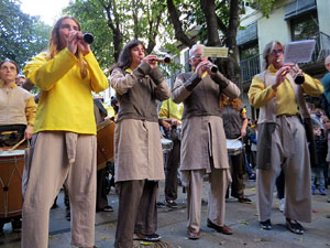 Fires de Sant Narc&iacute;s 2021. Passejada amb els capgrossos pels carrers del Barri Vell