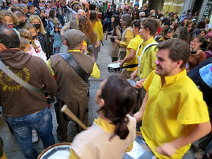 Fires de Sant Narc&iacute;s 2021. Passejada amb els capgrossos pels carrers del Barri Vell
